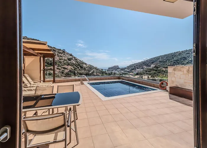 Palaiokastro Villas & Studios