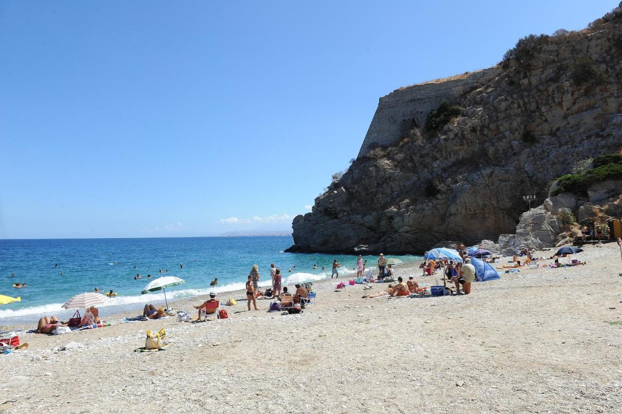 Palaiokastro & Holiday home